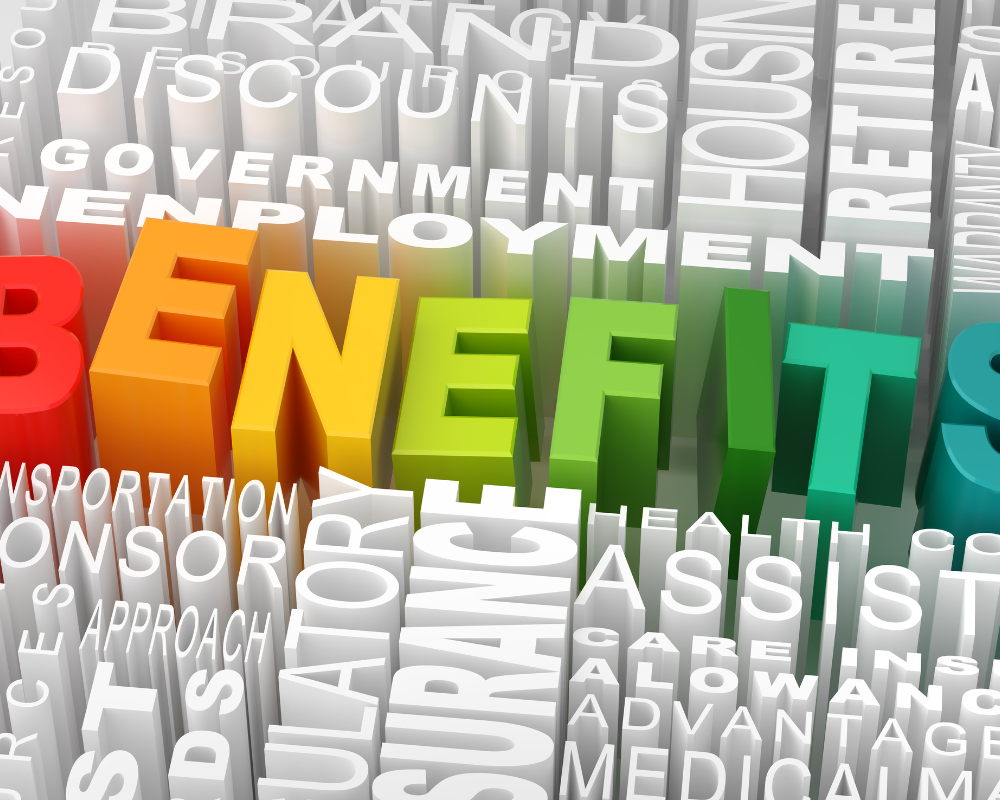 What benefits do hotel loyalty programs offer to frequent guests