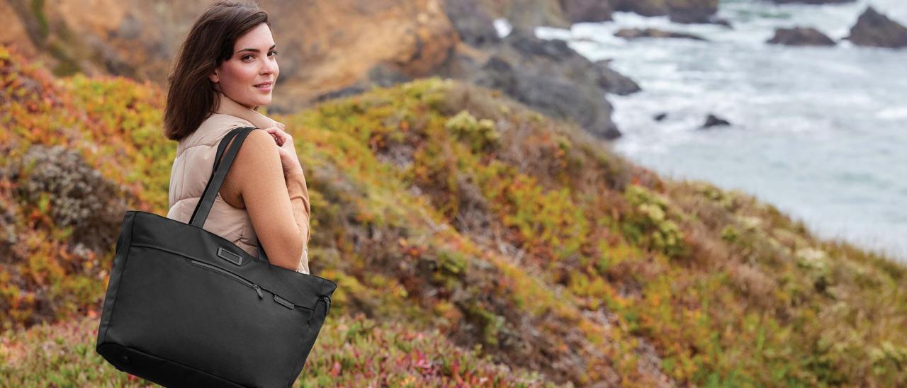 What are the safest hotels for solo female travelers to stay